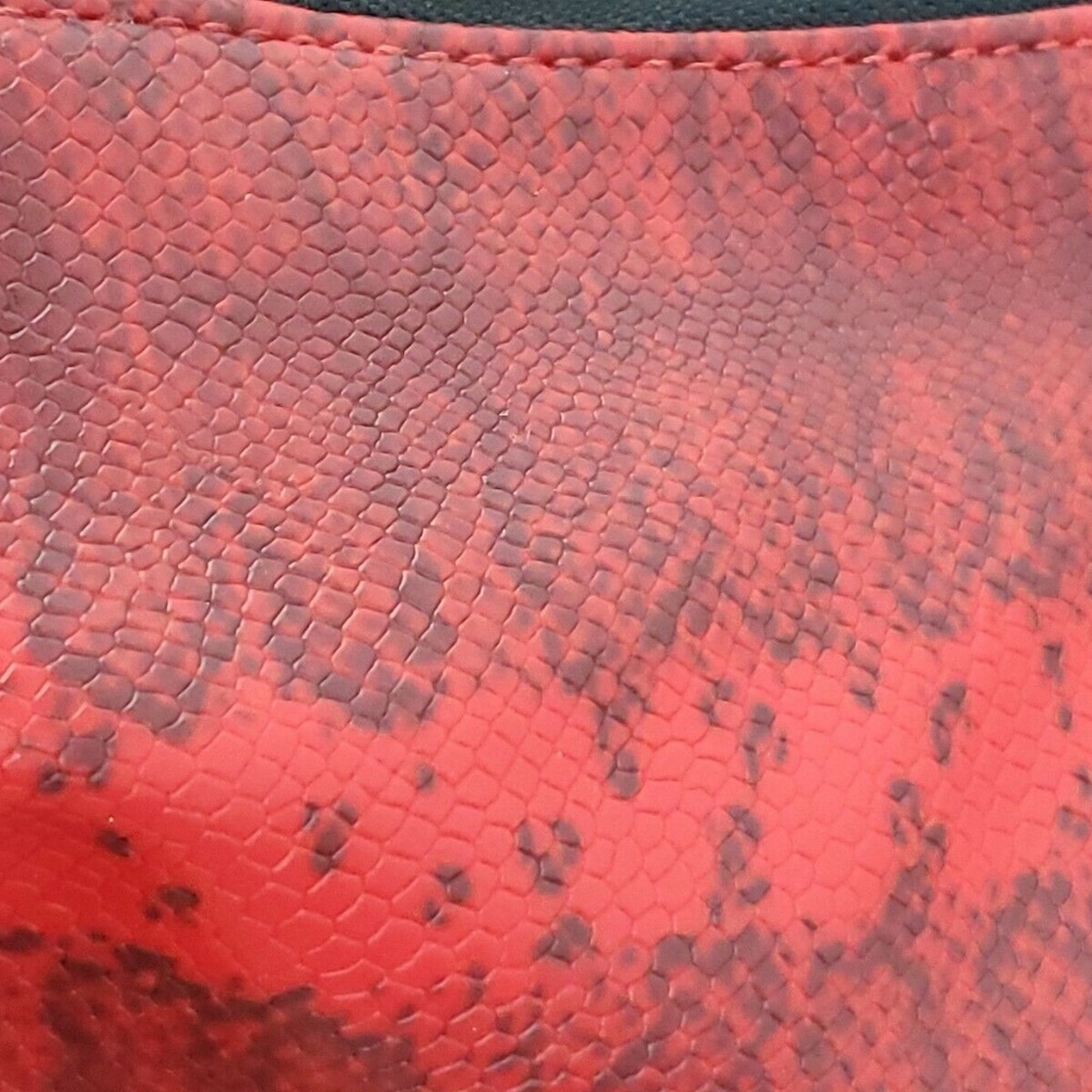 New Red Rampage Midi Backpack Buck Bag purse snake - Picture 9 of 13